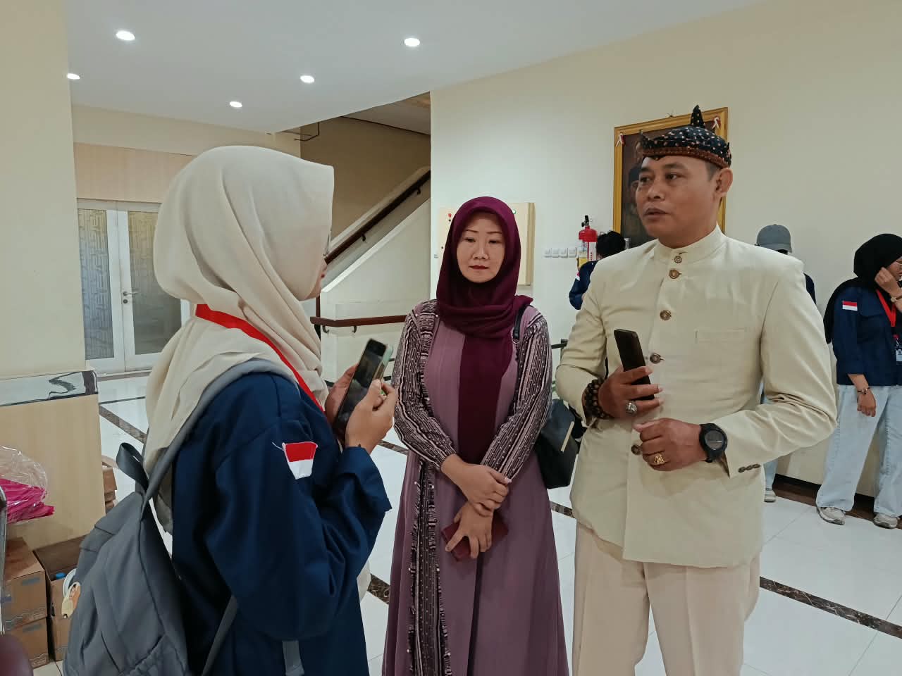 Kebahagiaan Orang Tua Warnai Momen Wisuda Universitas Gema 45