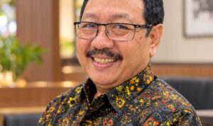 Wisuda Bukan Akhir Perjalanan, Tetapi Awal Pengabdian